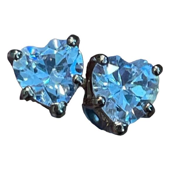 Vintage 90s Heart Shaped CZ Earrings Cubic Zirconia Gold Tone Metal Pierced Stud - Picture 1 of 7